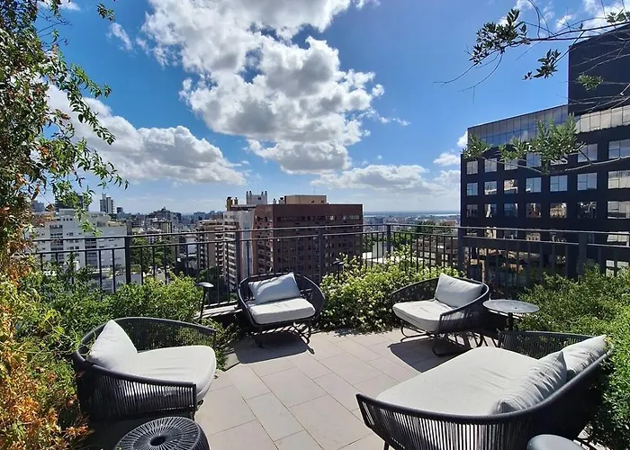 Go Carlos Gomes, 1 Premium Bedroom, 12th Floor Apartment