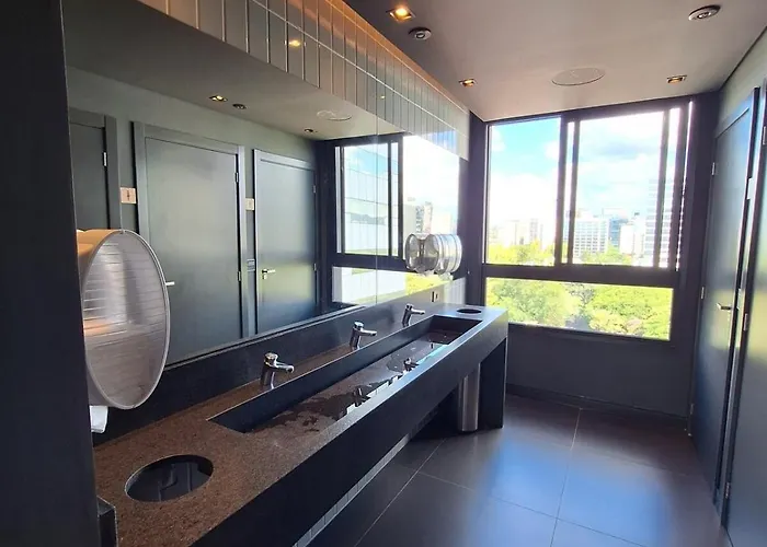 Go Carlos Gomes, 1 Premium Bedroom, 12th Floor Apartment