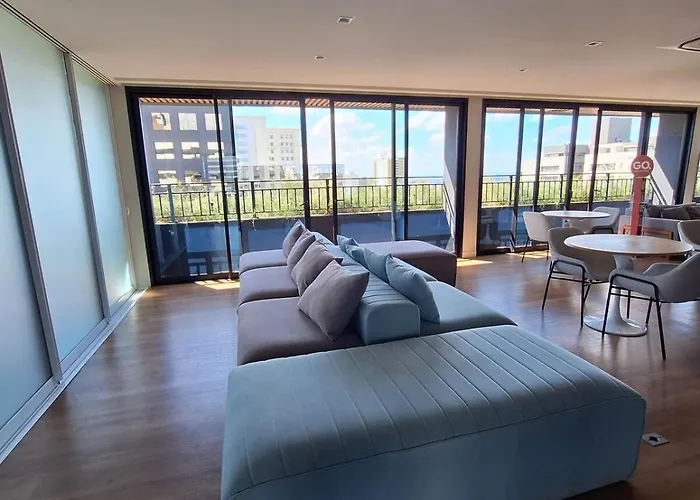 Go Carlos Gomes, 1 Premium Bedroom, 12th Floor Apartment *